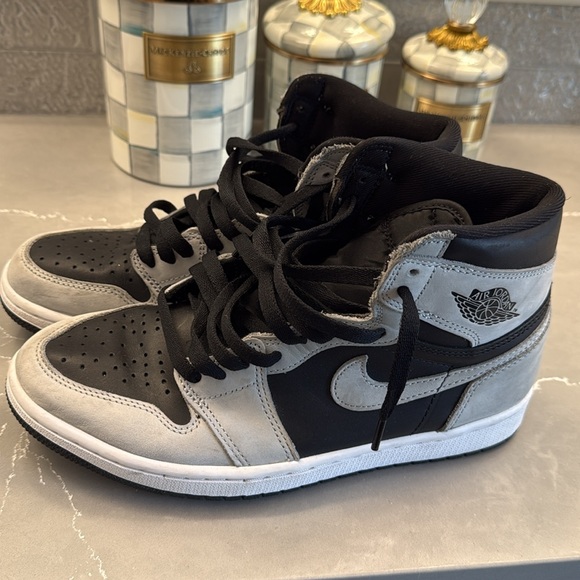 Nike Jordan 1 Retro Shadow 2.0 - Picture 2 of 5